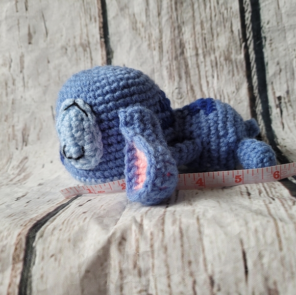 Crochet Sleeping Stitch Amigurumi - Picture 13 of 15